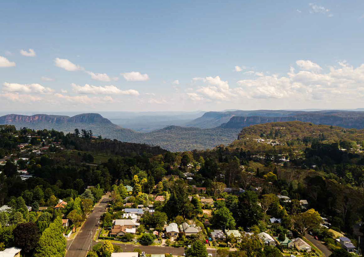 Aerial view over Katoomba, BMCC